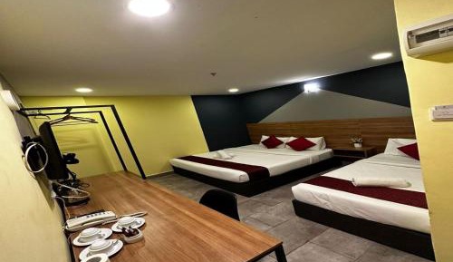 Triple Room
