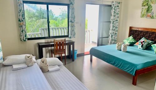 Quadruple Room with Sea View