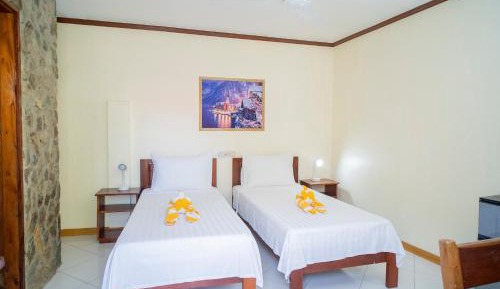 Suite with Garden View