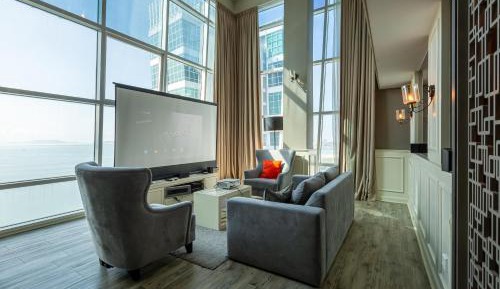 Two-Bedroom Apartment with Sea View