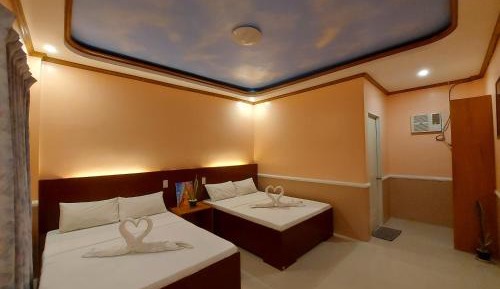 Deluxe Quadruple Room