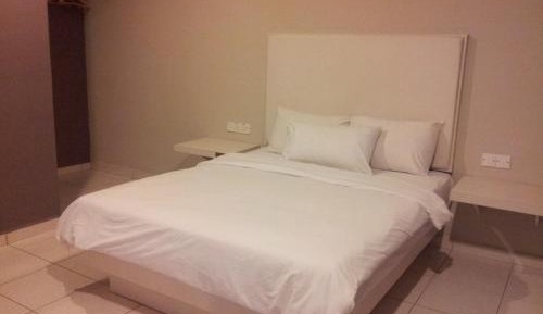Deluxe Queen Room No window
