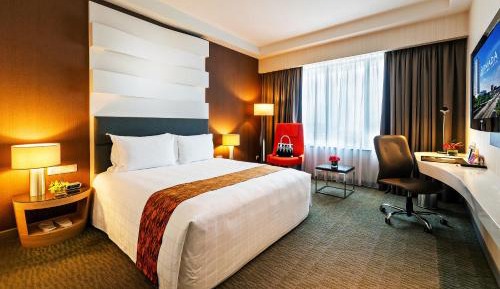Premier Deluxe King Room