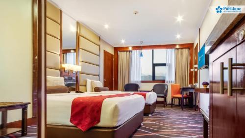 Parklane Twin or Double Room