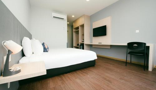 Superior King Room