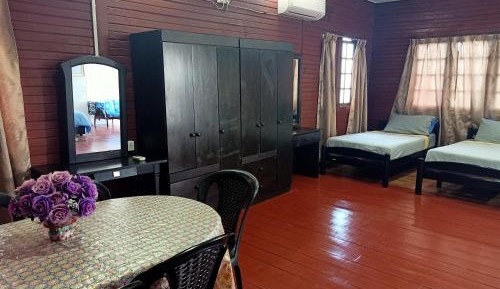 Family Room with Balcony - 6 pax