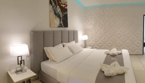 Suite with Private Pool