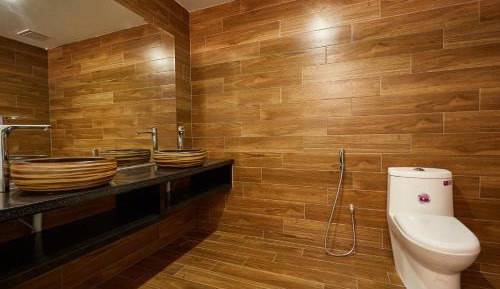 King Suite with Spa Bath