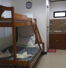 Triple Room with Private Bathroom