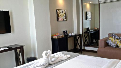 King Room with Balcony