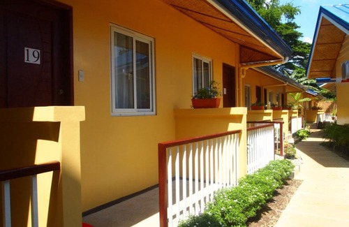 Puerto Princesa City Centre Hotel | Blue Lagoon Inn & Suites