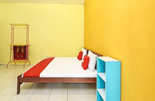 Pekan Hotel | OYO 90657 D'ambang Resort