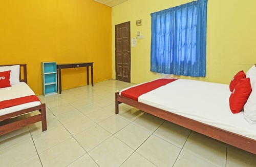 Pekan Hotel | OYO 90657 D'ambang Resort