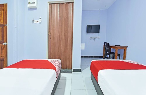 Kuala Teriang Hotel | OYO 90660 Rayyans Roomstay