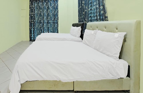 Dungun Hotel | Oyo 90596 Casaria Inn