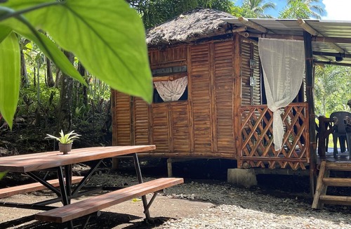 Bacolod Cottage | Hillcreek's Riverside Hideaway