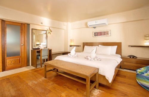 Balabag Villa | Mayumi Beach Villa