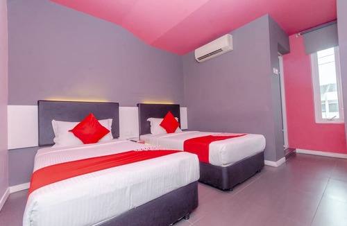 Taman Johor Jaya Hotel | Hotel O oms Boutique Hotel