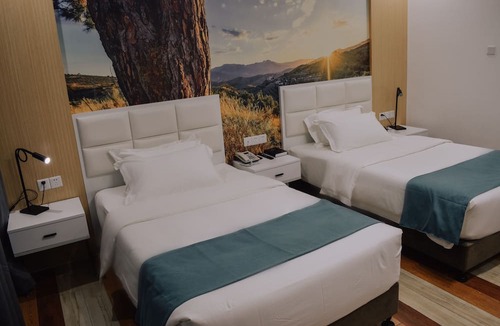 Baybay City Hotel | Fan's Hotel Baybay