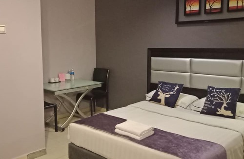 Bukit Indah Hotel | T Hotel
