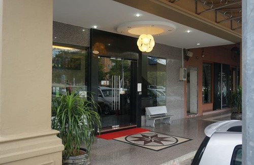 Bintulu House | Maxi Inn