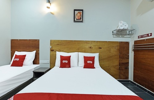 Taman Desa Cemerlang Hotel | Super OYO Capital O 90687 Rs Hotel