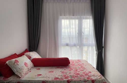 Kajang Apartment | Whole condominium with olympic size pool and gym
