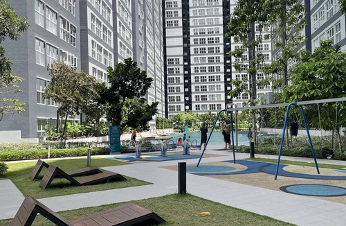 Kajang Apartment | Whole condominium with olympic size pool and gym