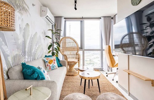 Bagumbayan Condo | Tree of Life Penthouse 3BR w/Gym, Pool, Sauna+More