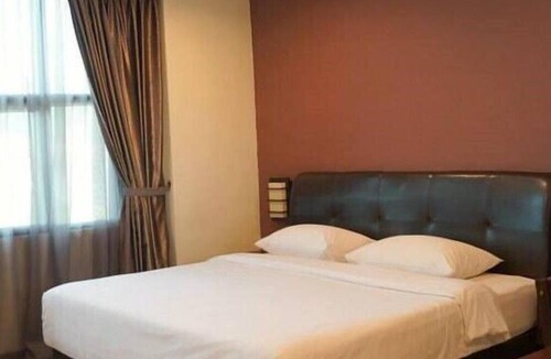 Kluang Hotel | Capital O Rail Hotel