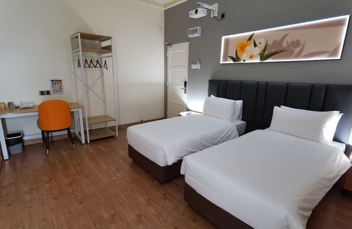 Sungai Petani Hotel | Mochi Pool Villa Co-Living