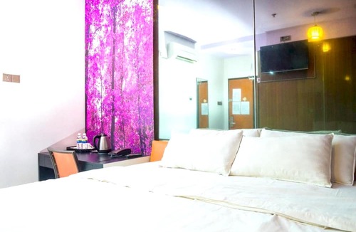 Taman Johor Jaya Hotel | Townhouse OAK Hotel Holmes Johor Jaya