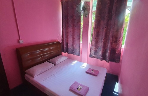 Lahad Datu Hotel | OYO 90798 Two Two Inn