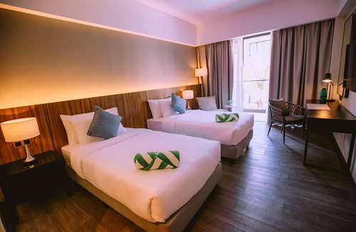 Cauayan Hotel | The Maximilian Hotel