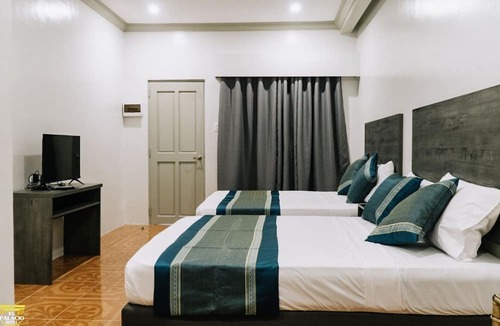Noveleta Hotel | El Palacio Hotel
