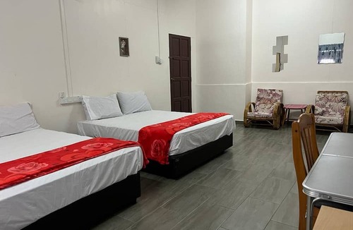 Kampung Tok Rasul Hotel | OYO 90786 Motel Merak