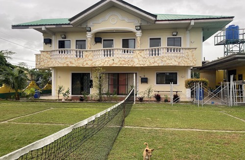 Naujan House | Modern and Charming House