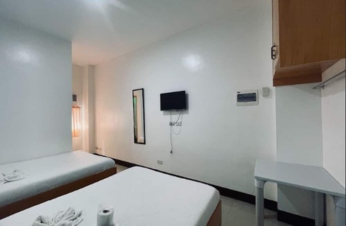 Legazpi Hotel | A and A Bed & Breakfast Inn powered by Cocotel