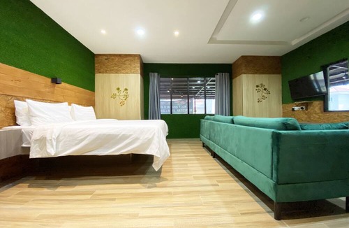Kota Kinabalu Hotel | OYO 90262 Kota Kinabalu Homestay,villa & Suite Bou