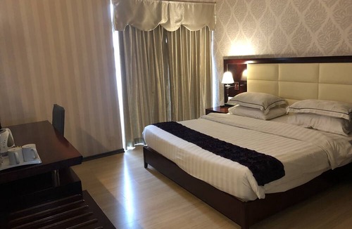 Bukit Indah Hotel | Pariss Hotel Johor Bahru