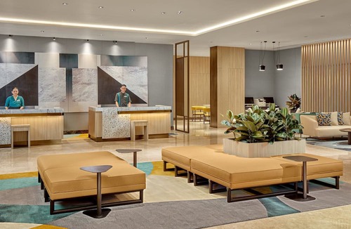 San Lorenzo Hotel | Holiday Inn & Suites Makati by IHG