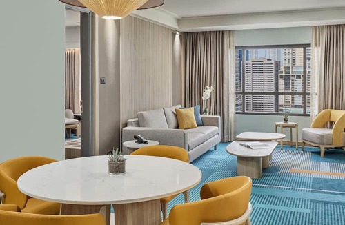 San Lorenzo Hotel | Holiday Inn & Suites Makati by IHG