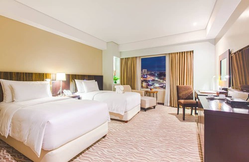 Alabang Hotel | Acacia Hotel Manila