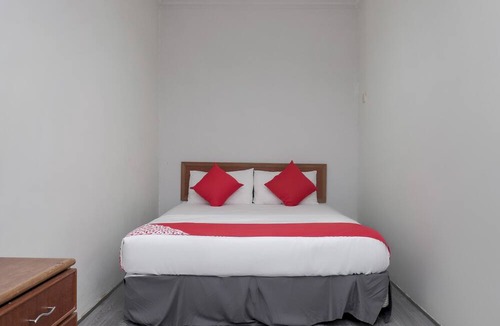 Kampung Balai Besar Hotel | OYO 90120 Mi Hotel Dungun
