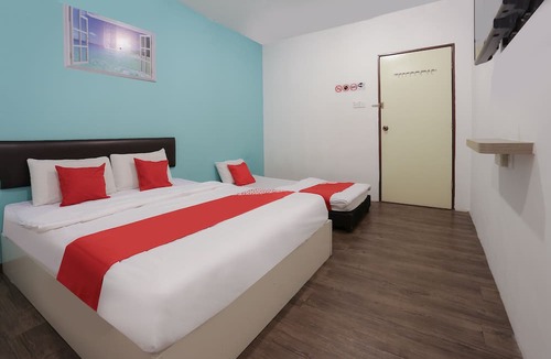 Muar Hotel | OYO 90155 Bmw 1 Hotel