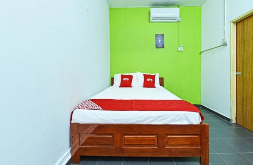 Kuala Rompin Hotel | OYO 90315 Chalet Pantai Rantau Panjang