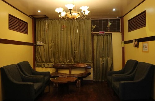 Barangay Buena Suerte House | Lolo Oyong Pension House