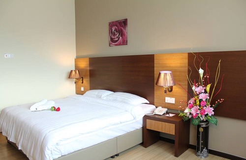 Kampung Simpah Hotel | Aroma Hotel