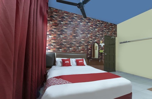 Daerah Kulai Hotel | Spot On 90305 Hen Hen Hotel