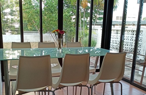 Tanjung Tokong House | A family friendly, cozy, serene & spacious bungalow house close to beach